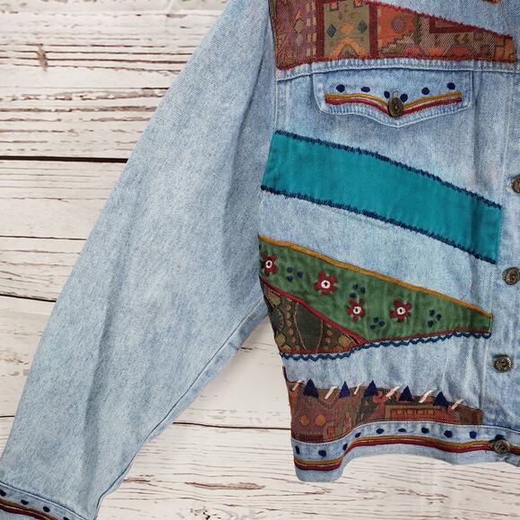 Petite Sophisticate Denim Patchwork Embroidered Crop Jacket Size Medium - Picture 5 of 14